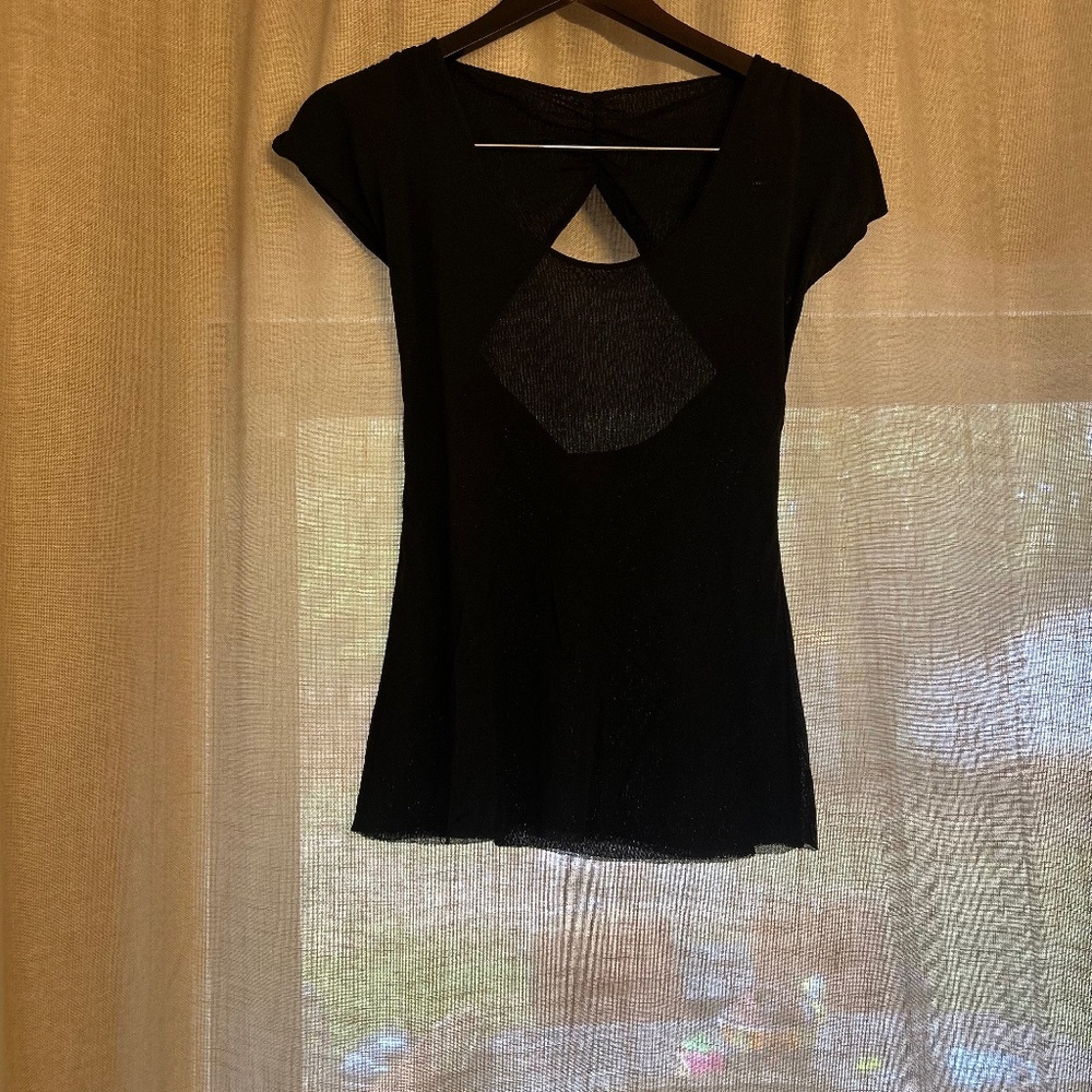 Sweet Pea Black Top